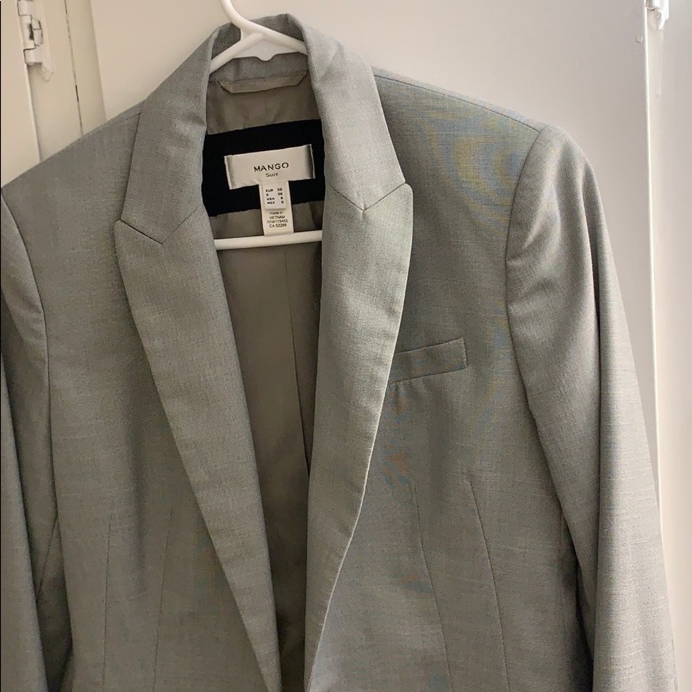 Like new fitted grey blazer from Mango.